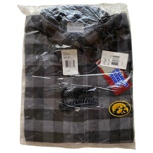 Campus Specialties Iowa Hawkeyes Flannel Shirt Mens Small Black Gray Plaid NCAA